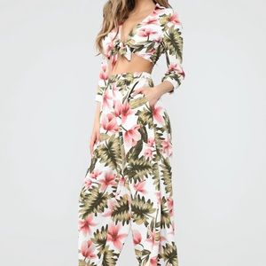 Fashion nova pant set